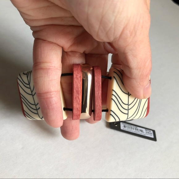 NWT Vince Camuto Wavy Stretch Cuff Bracelet - Picture 4 of 4